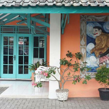 Ismoyo Hotel Джокьякарта Экстерьер фото